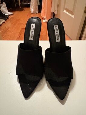 Cape Robbin Black Pointed Toe Slip-On Mules